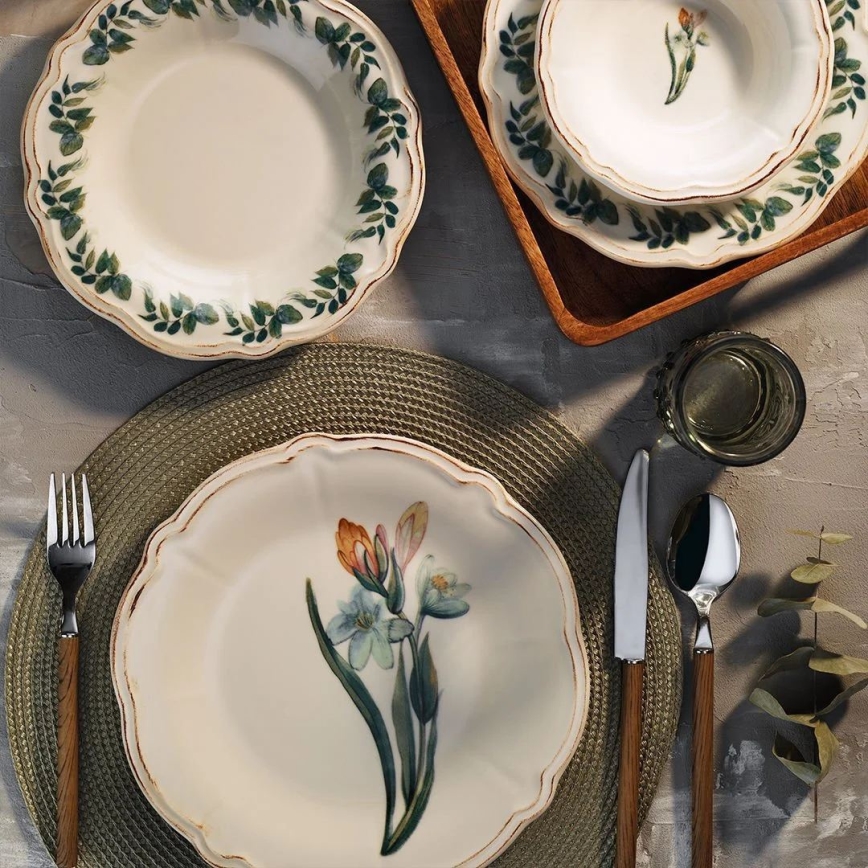 18-dijelni višebojni porculanski set za jelo