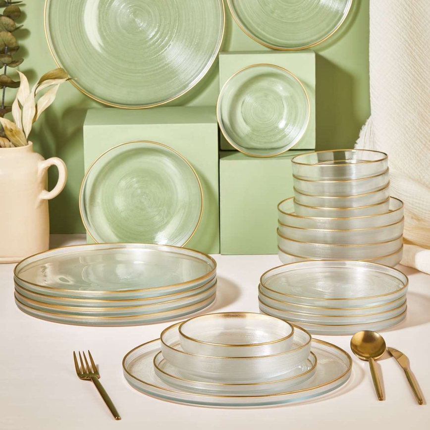 24-dijelni set za jelo od prozirnog stakla sa zlatnim detaljima