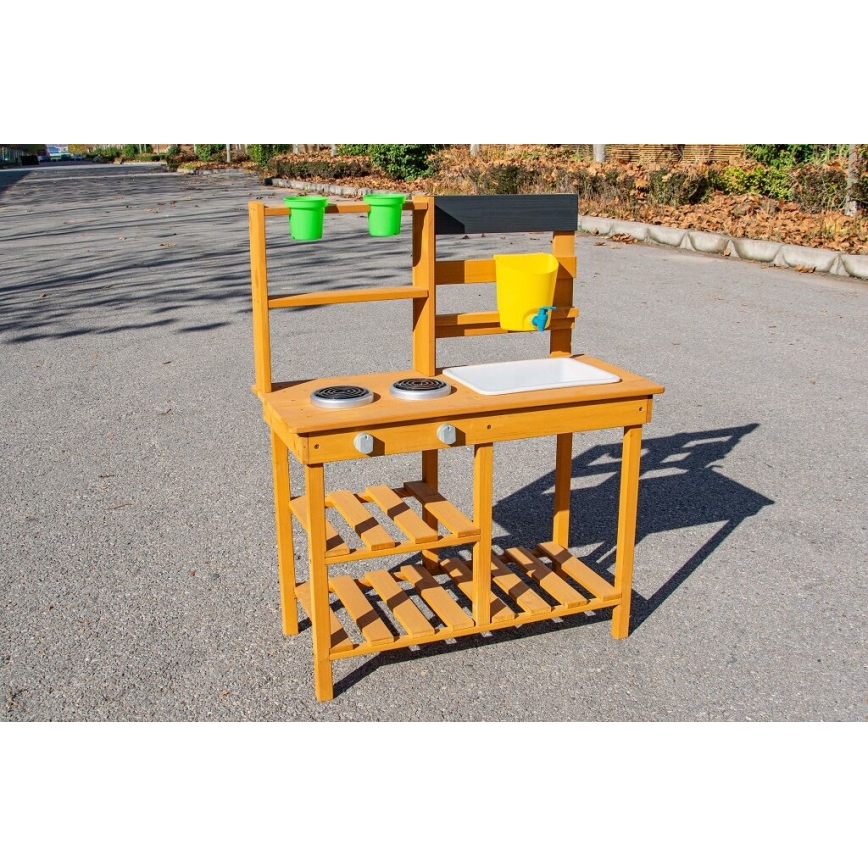 2Kids Toys - Drvena vrtna kuhinjica sa sudoperom