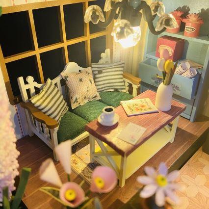 2Kids Toys - Miniatura kućice Darcyin cvjetna kuća 2xAAA