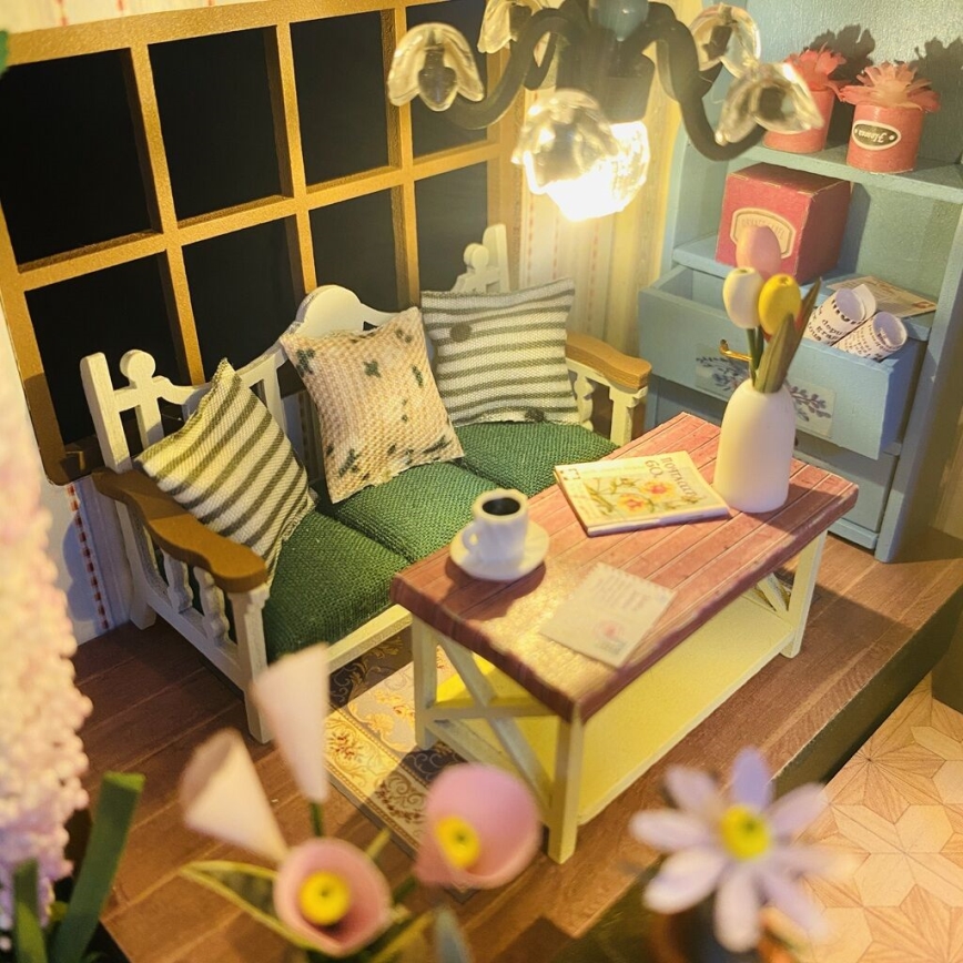 2Kids Toys - Miniatura kućice Darcyin cvjetna kuća 2xAAA