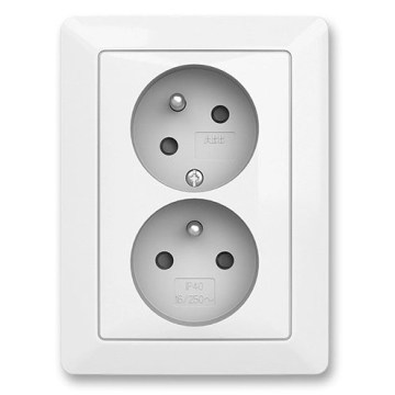 ABB 5513T-C02157 500 - Dvostruka kućna utičnica s okvirom ZONI 250V bijela