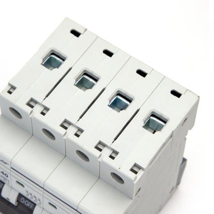 Aigostar - Četverofazni automatski osigurač 4P-20A-C 400V