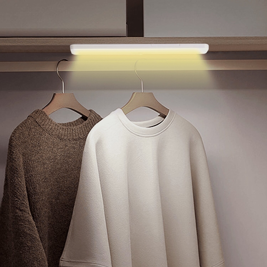 Aigostar - LED Rasvjeta za ormare sa senzorom pokreta LED/1,5W/3xAA 3000K