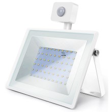 Aigostar - LED Reflektor sa senzorom LED/50W/230V 4000K IP65 bijela