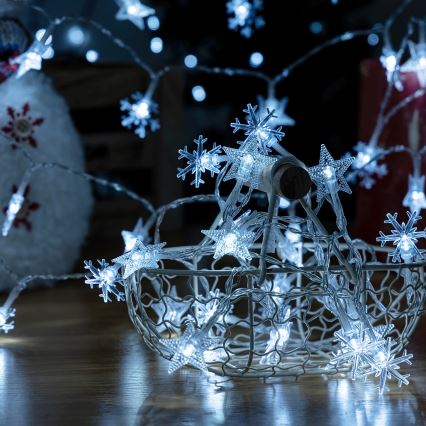 Aigostar - LED vanjske božićne lampice 25xLED/8 funkcija 3xAA 2,5 m IP44 hladno bijela