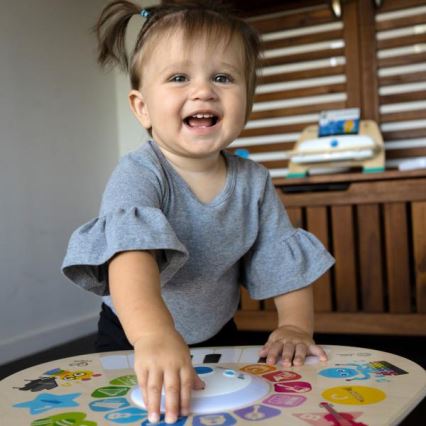 Baby Einstein - Dječji aktivni glazbeni stol MAGIC TOUCH HAPE