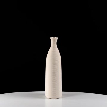 Bijela keramička vaza 25 cm