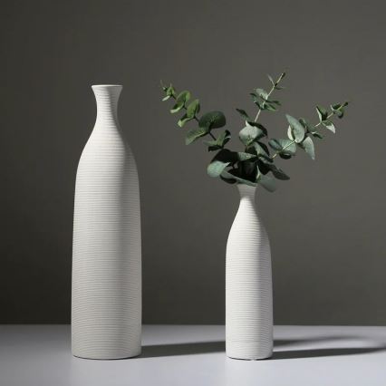Bijela keramička vaza 25 cm