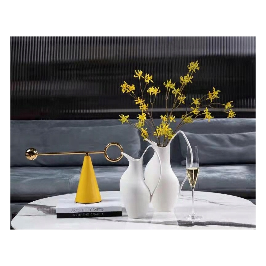 Bijela keramička vaza 33 x 17 x 19 cm