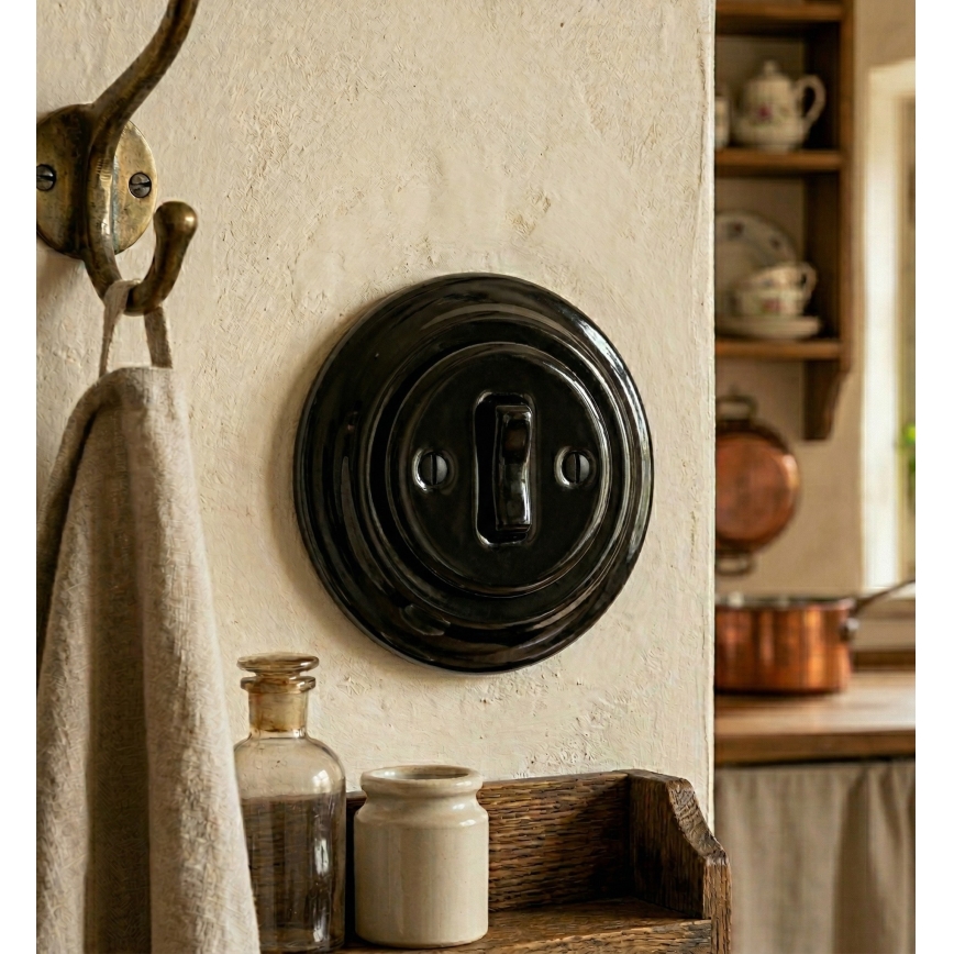 Bohemia-Design - Porculanski retro jednostruki prekidač s okvirom br. 6 crni