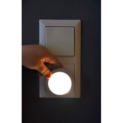 Brennenstuhl - LED Orijentacijska svjetiljka sa senzorom za utičnicu LED/0,2W/230V