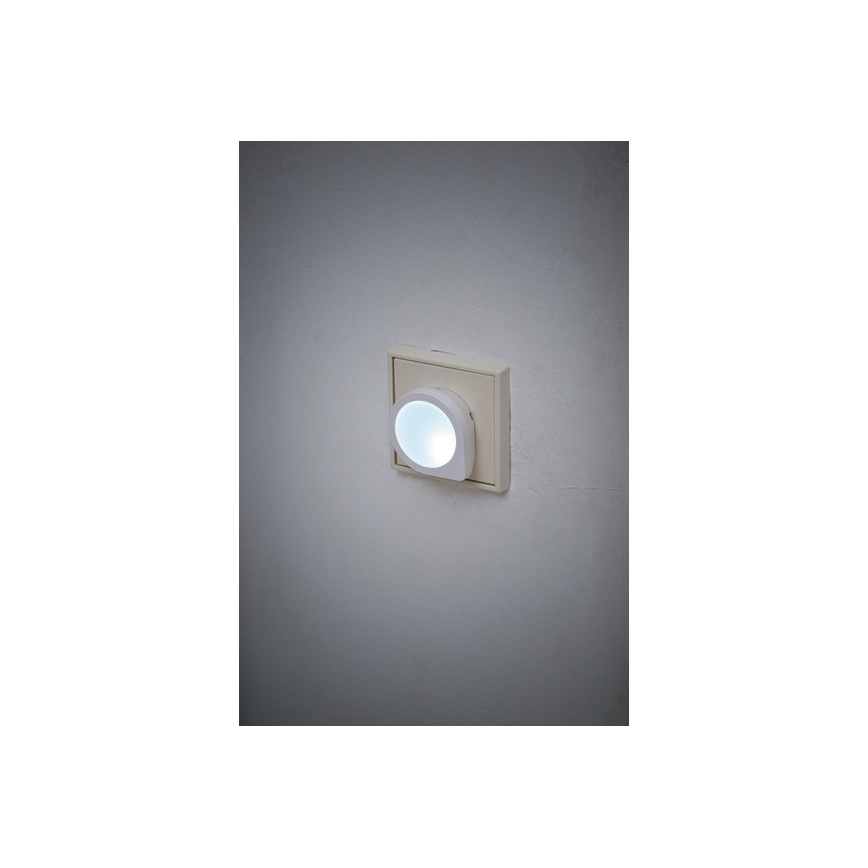 Brennenstuhl - LED Orijentacijska svjetiljka sa senzorom za utičnicu LED/0,2W/230V