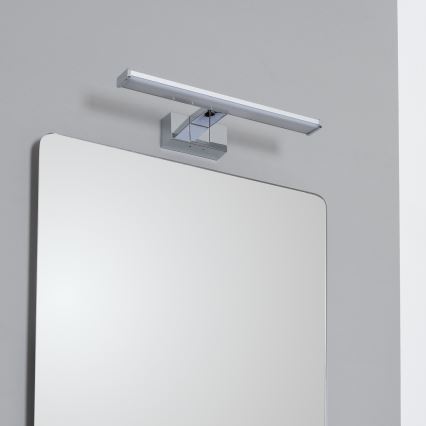 Brilagi - LED kupaonsko osvjetljenje za ogledalo 3u1 VESTRA LED/8W/230V 40 cm IP44 sjajni krom