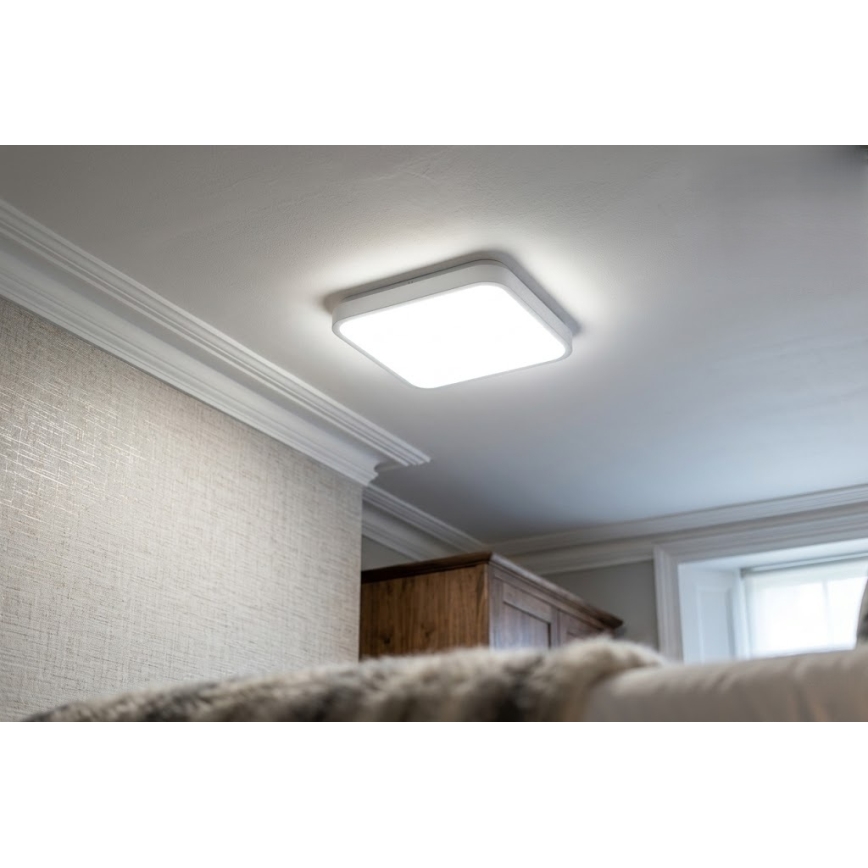 BRILAGI - LED kupaonska stropna svjetiljka sa senzorom ZENNA LED/24W/230V 34,5x34,5 cm IP44 bijela + daljinski upravljač