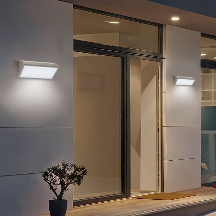 Brilagi - LED Vanjska zidna svjetiljka sa senzorom TRIANGLE LED/20W/230V siva IP65