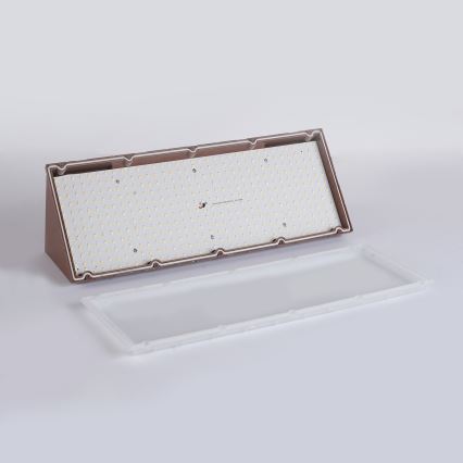 Brilagi - LED vanjsko zidno svjetlo s senzorom TRIANGLE LED/42W/230V 45 cm smeđe IP65