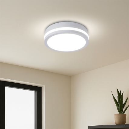 Brilagi - LED vanjska stropna svjetiljka s integriranim senzorom BENE LED/18W/230V Ø 21,5 cm bijela IP54