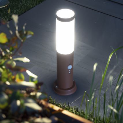 Brilagi - Vanjska lampa sa senzorom NOVA 1xE27/15W/230V 40 cm IP44, smeđa