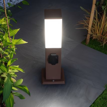 Brilagi - Vanjska svjetiljka s 2 SCHUKO NOVA utičnicama 1xE27/15W/230V 40 cm IP44 smeđa