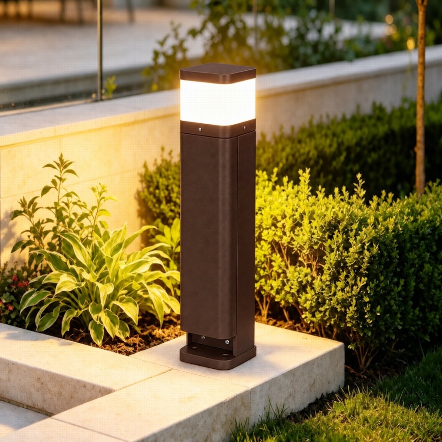 BRILAGI - Vanjska svjetiljka s 2 SCHUKO utičnicama PILLAR 1xG9/11W/230V IP44 smeđa