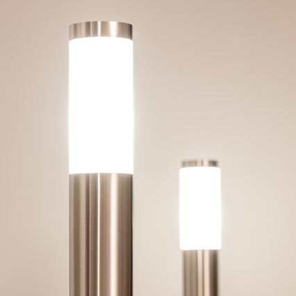 BRILAGI - Vanjska svjetiljka s utičnicom ELIA 1xE27/20W/230V IP44 50 cm matni krom