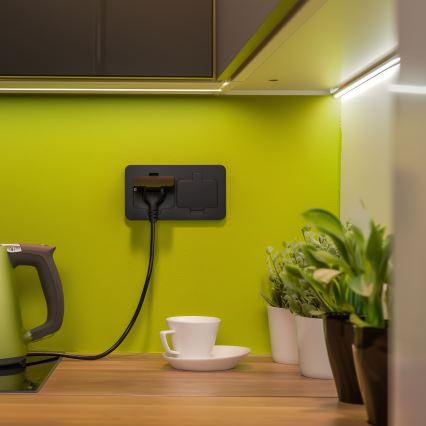 Brilagi - Vanjska ugradna podna dvostruka utičnica IP55, crna, pravokutna