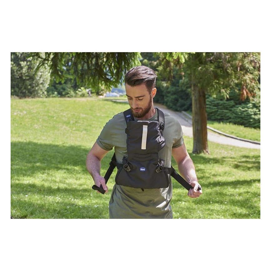 Chicco - Dječja nosiljka EASY FIT crna