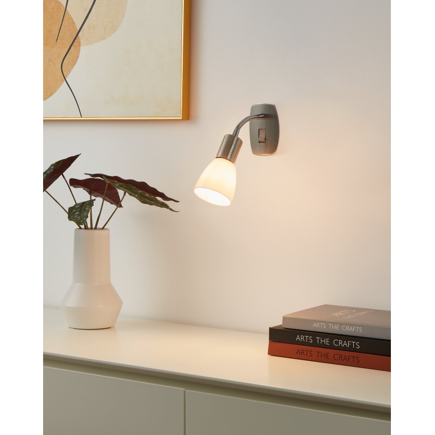 Eglo - Zidna lampica za utičnicu 1xE14/5W/230V matni krom