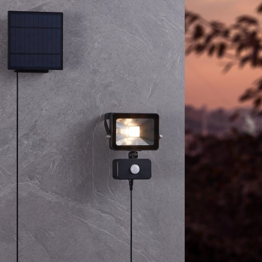 Eglo - LED Solarni reflektor sa senzorom 15xLED/0,03W/3,7V 2600 mAh IP44