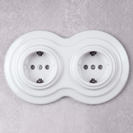 Elhard - Dvostruka keramička retro kućna utičnica s okvirom SCHUKO 230V bijela