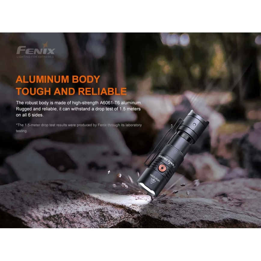 Fenix PD25R - LED Punjiva baterijska svjetiljka LED/USB/1xCR123A IP68 800 lm 70 h 700 mAh