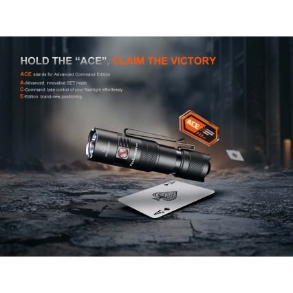 Fenix PD26RACE - punjiva LED svjetiljka s mogućnošću prigušivanja, USB, 1600 mAh, IP68, 1300 lm, 556 h, crna