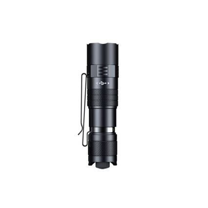 Fenix PD26RACE - punjiva LED svjetiljka s mogućnošću prigušivanja, USB, 1600 mAh, IP68, 1300 lm, 556 h, crna