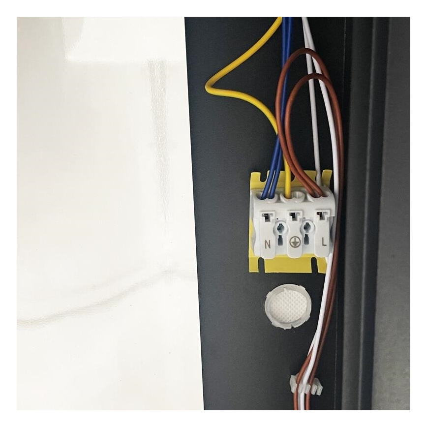 Fluorescentna svjetiljka T8 2xG13/18W/230V 120 cm crna