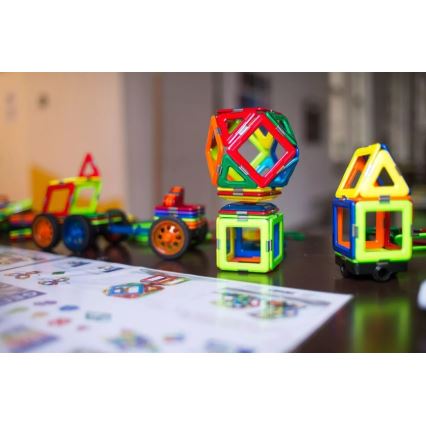 GeoSmart - Magnetički set za slaganje Space Truck 42 komada