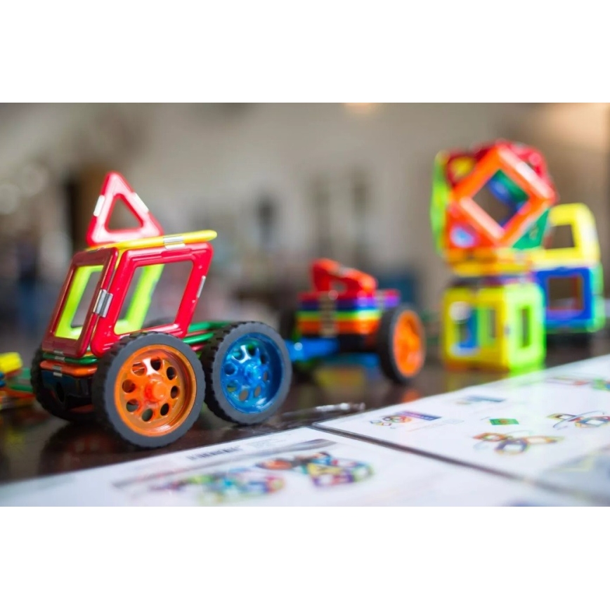 GeoSmart - Magnetički set za slaganje Space Truck 42 komada