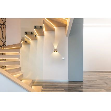 Globo - LED Zidna svjetiljka LED/8W/230V smeđa