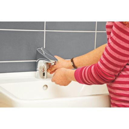 GROHE 36207001 - Elektronička slavina za umivaonik EUROPLUS E DN 15, sjajni krom