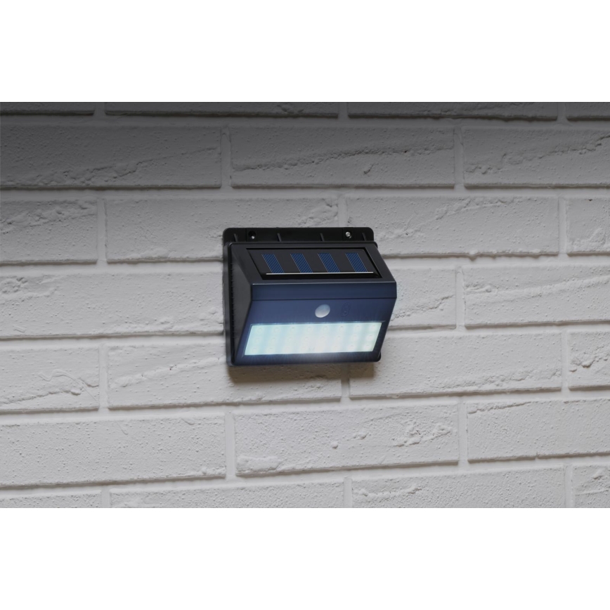 Grundig - LED solarna zidna svjetiljka s senzorom LED/1,2V 600 mAh IP44