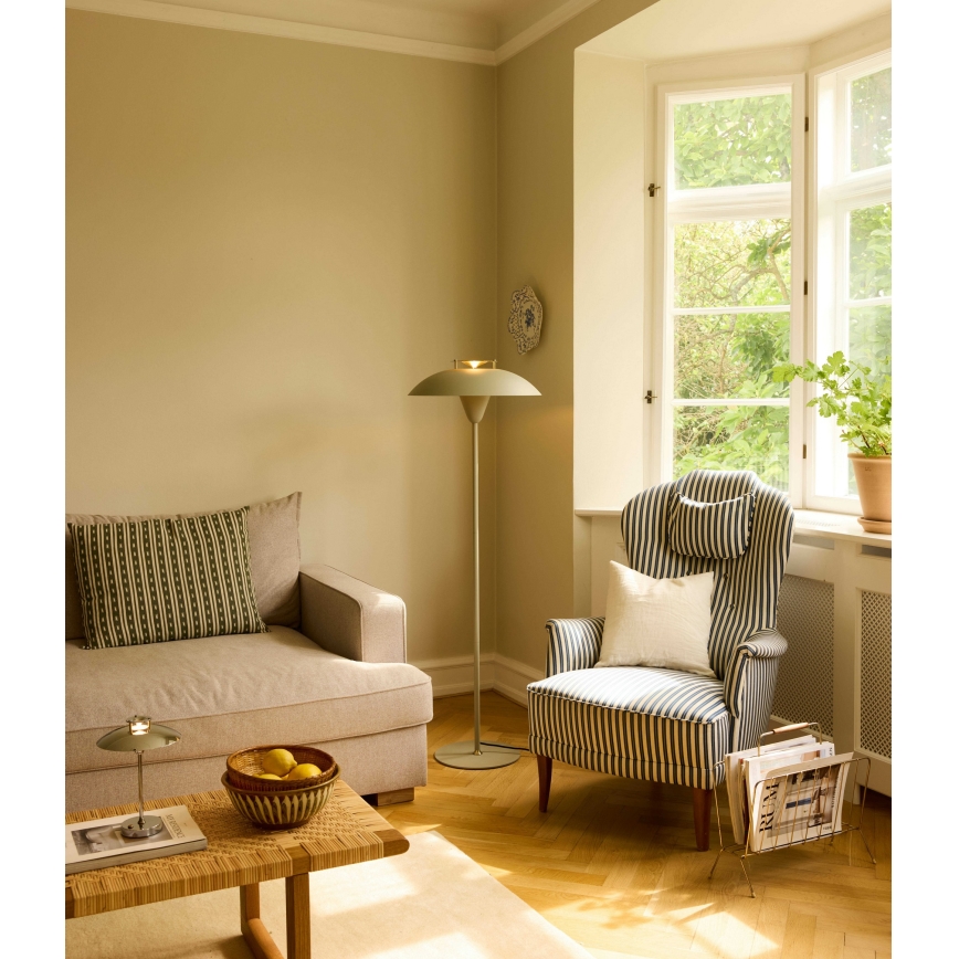 Halo Design 748990 - Podna lampa STEPP 1xE27/28W/230V bež/mesing