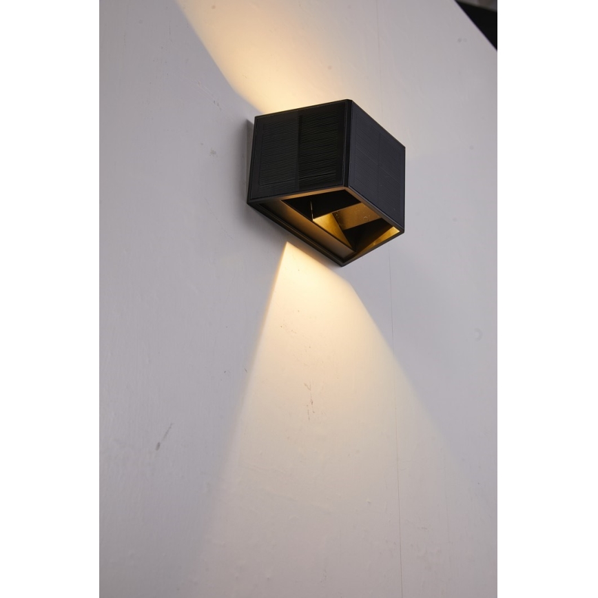 LED Solarna zidna svjetiljka sa senzorom LED/2W/5V IP54 1300 mAh