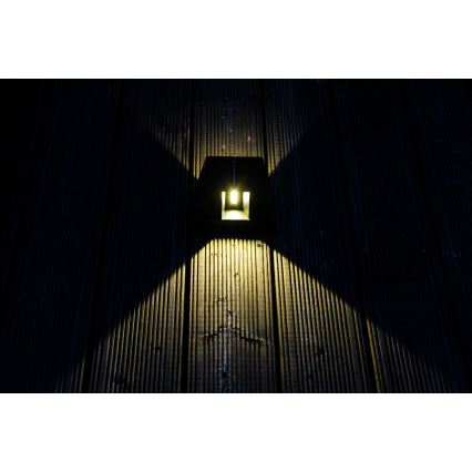 LED Solarna zidna svjetiljka sa senzorom LED/2W/5V IP54 1300 mAh