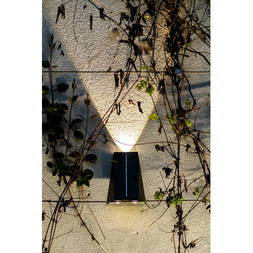 LED Solarna zidna svjetiljka sa senzorom LED/2W/5V IP54 1300 mAh