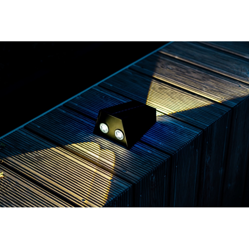 LED Solarna zidna svjetiljka sa senzorom LED/2W/5V IP54 1300 mAh