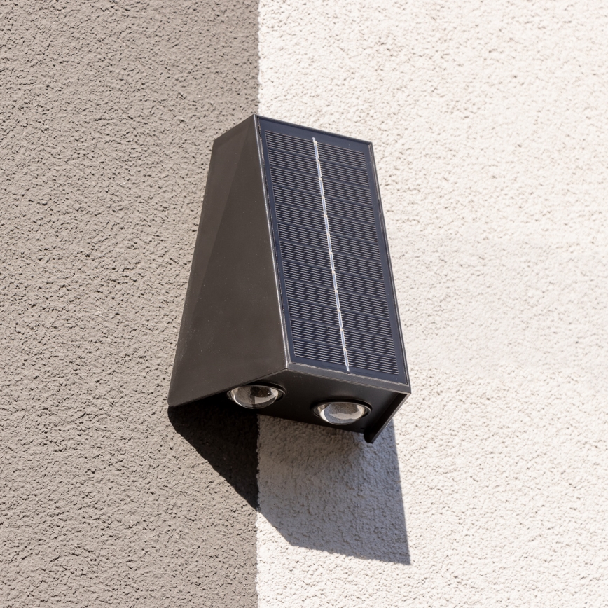 LED Solarna zidna svjetiljka sa senzorom LED/2W/5V IP54 1300 mAh