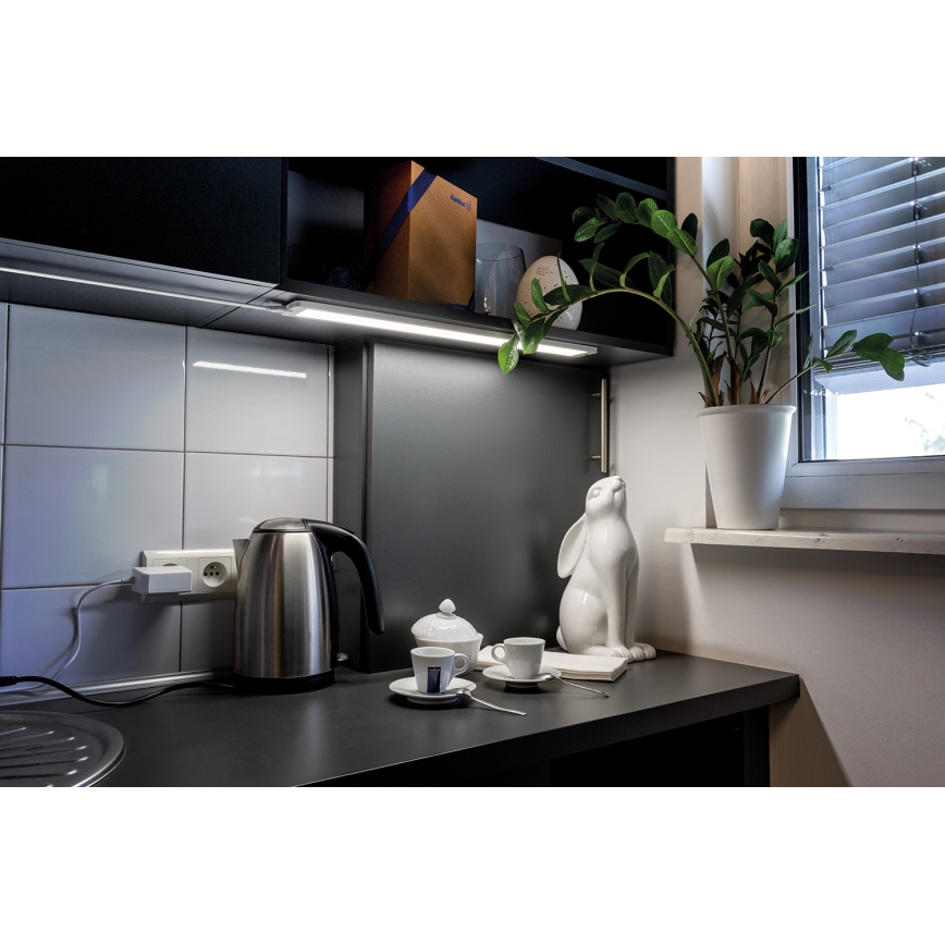 LED Prigušiva rasvjeta za namještaj sa senzorom pokreta DAXA LED/9W/24V 3000/4000/5500K