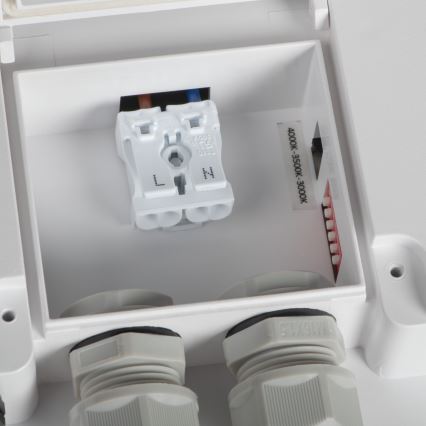 LED Vanjska stropna svjetiljka sa senzorom pokreta BENO LED/12/18W/230V 3000/3500/4000K IP65 bijela uglast