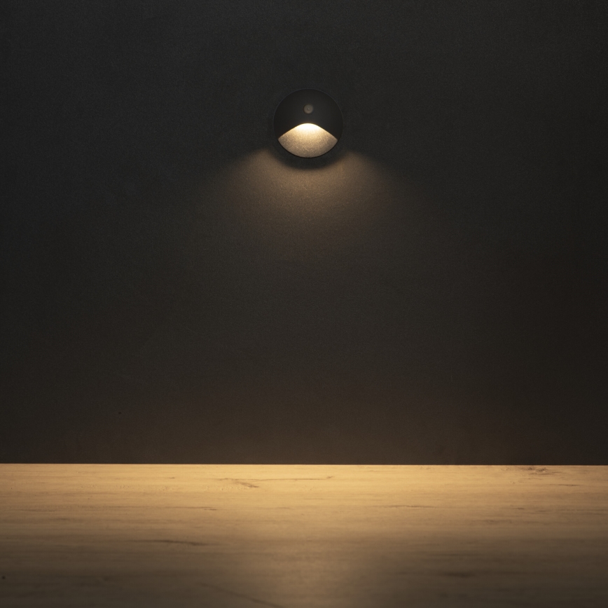 LED svjetiljka za stepenište s senzorom pokreta i sumraka EXIN LED/2,5W/230V 3000K IP65 antracitna okrugla