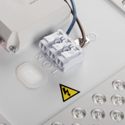 LED stropna svjetiljka s prigušivanjem LIXAN LED/65W/230V 3000-6500K promjer 48,6 cm bijela/srebrna + daljinski upravljač